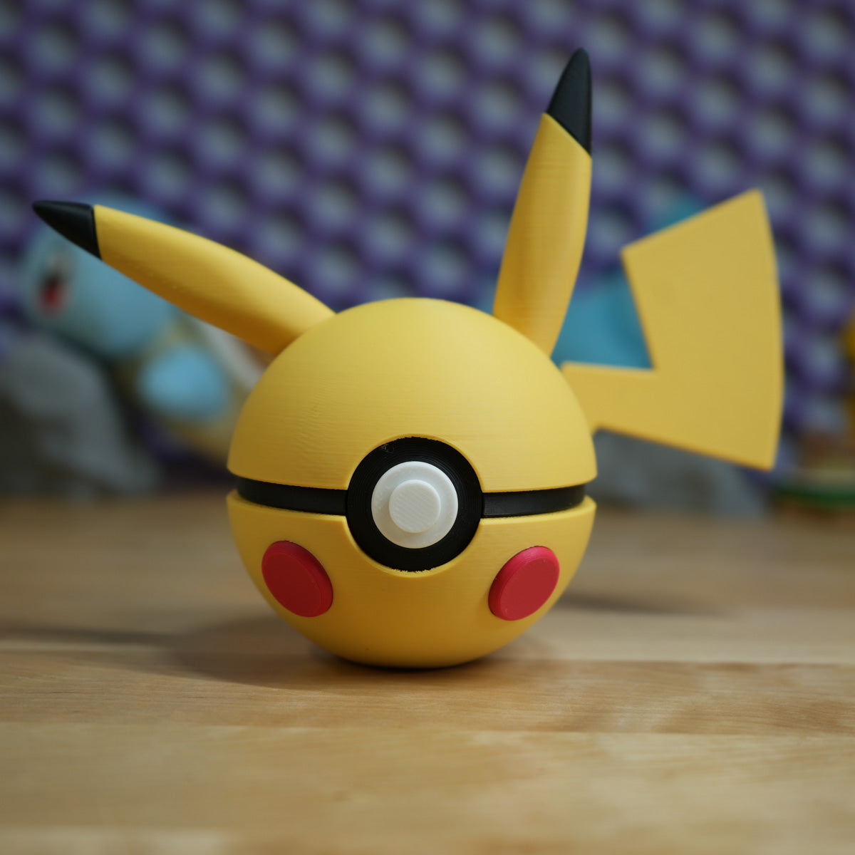 Pikachu Monster Ball